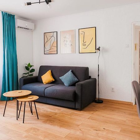 Cozy Apartment Ultracentral Universitate Square Бухарест Экстерьер фото